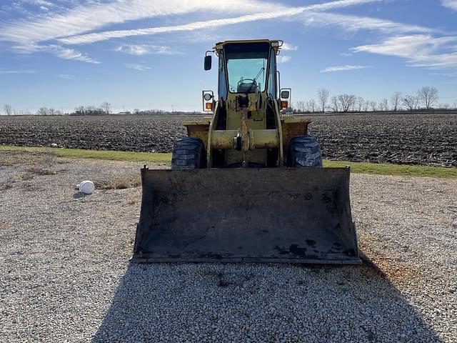 Image of John Deere 544G equipment image 2