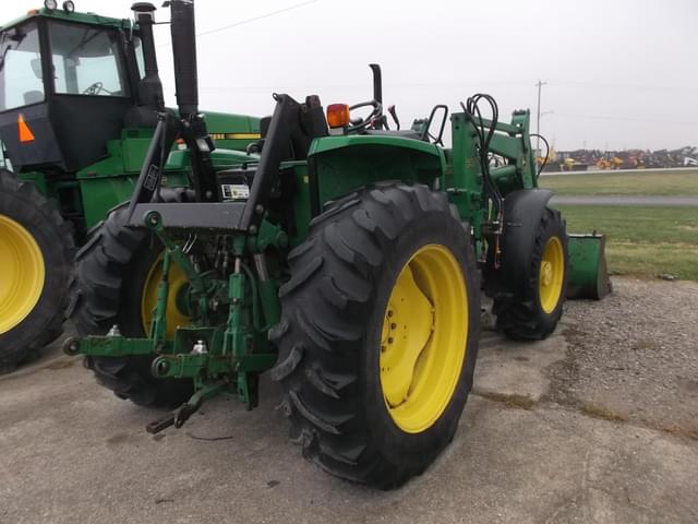 Image of John Deere 6200 equipment image 4
