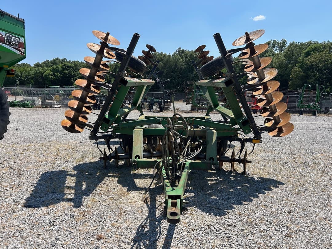 Image of John Deere 630 Image 1