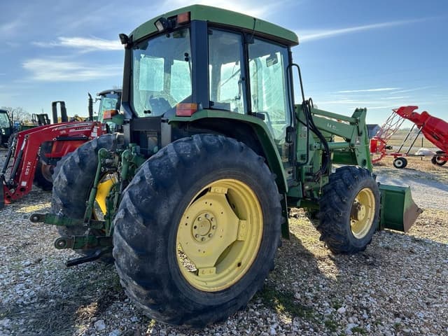 Image of John Deere 6400 equipment image 3