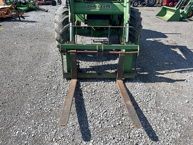 Image of John Deere 6400 equipment image 2