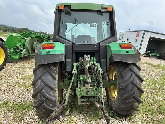 Image of John Deere 6400 equipment image 4