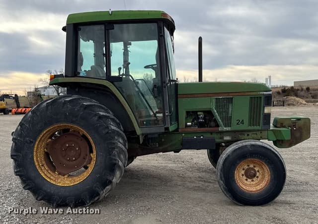 Image of John Deere 6400 equipment image 3