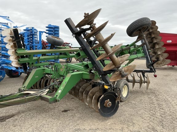 1995 John Deere 650 Equipment Image0