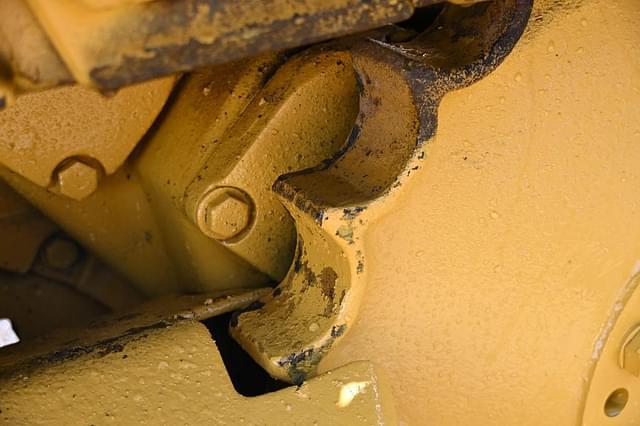 Thumbnail image John Deere 650G 21