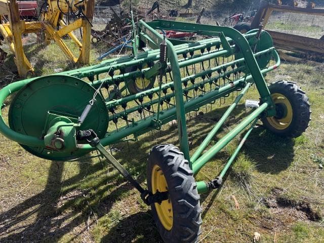 Image of John Deere 672 equipment image 1