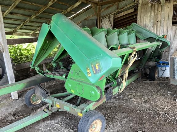 Image of John Deere 693 equipment image 1