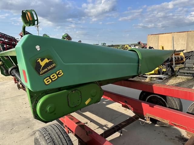 Image of John Deere 693 equipment image 3