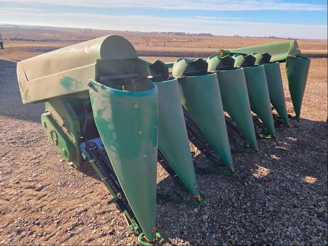 Image of John Deere 693 equipment image 1