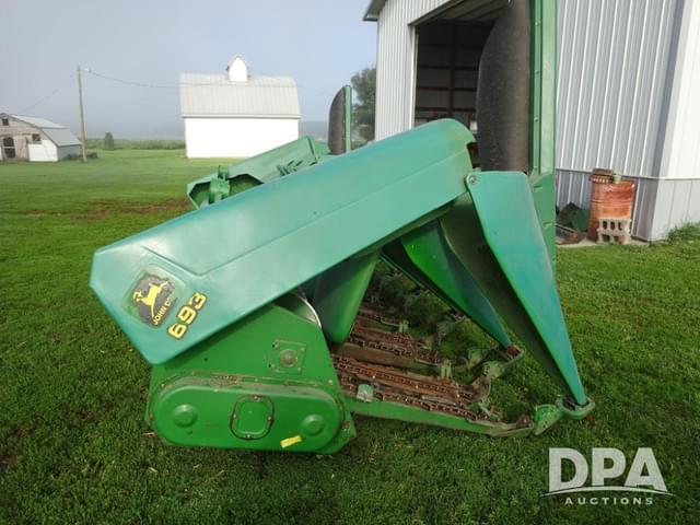 Image of John Deere 693 equipment image 2