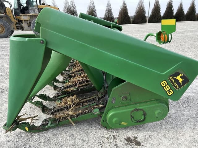 Image of John Deere 693 equipment image 4