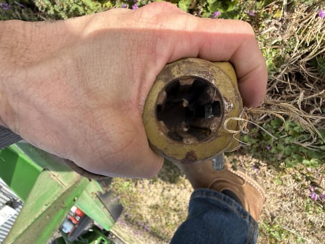 Image of John Deere 709 equipment image 3