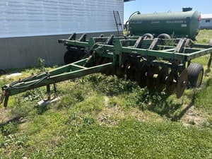 1984 John Deere 712 Image