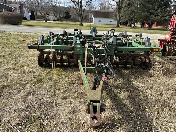 Image of John Deere 714 equipment image 3