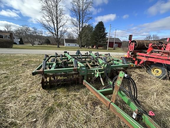 Image of John Deere 714 equipment image 4