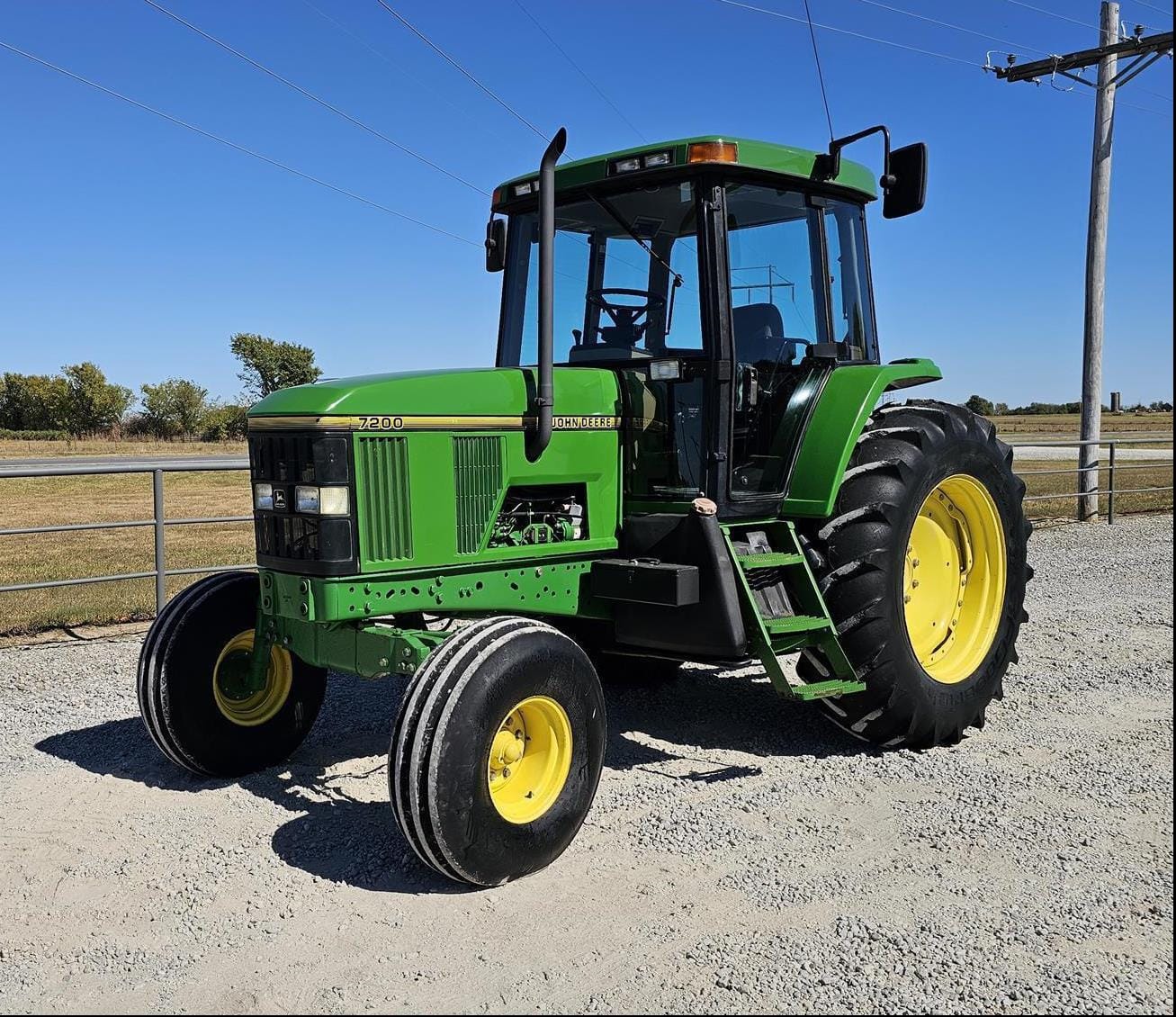 Main image John Deere 7200