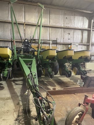 Main image John Deere 7200