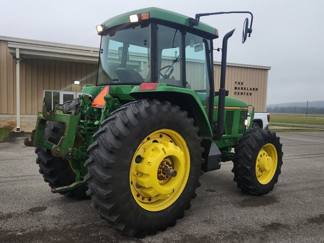 Image of John Deere 7200 equipment image 4