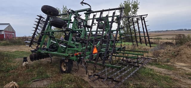 Image of John Deere 726 equipment image 2