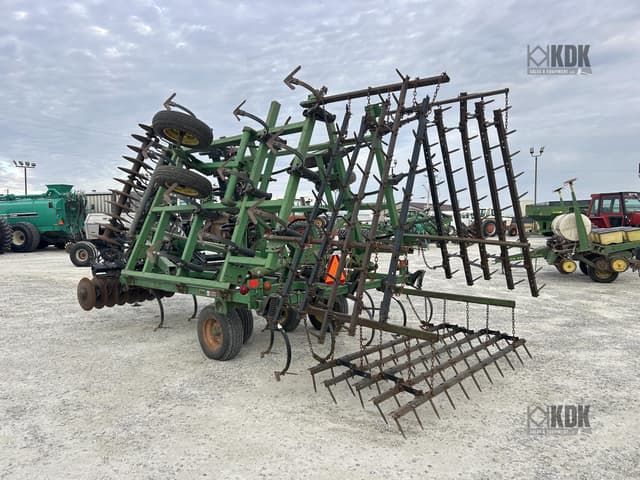 Image of John Deere 726 equipment image 2