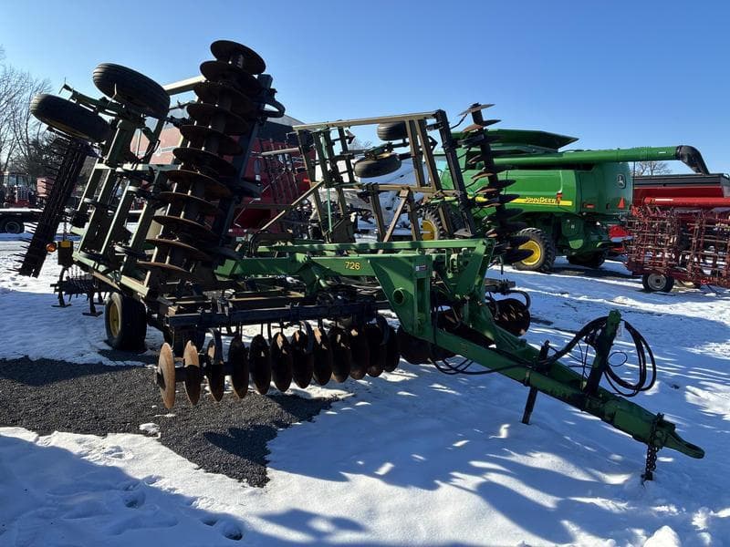 Image of John Deere 726 Primary image
