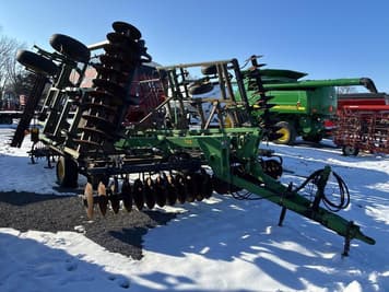 Main image John Deere 726