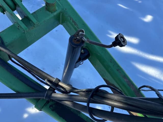 Image of John Deere 726 equipment image 4