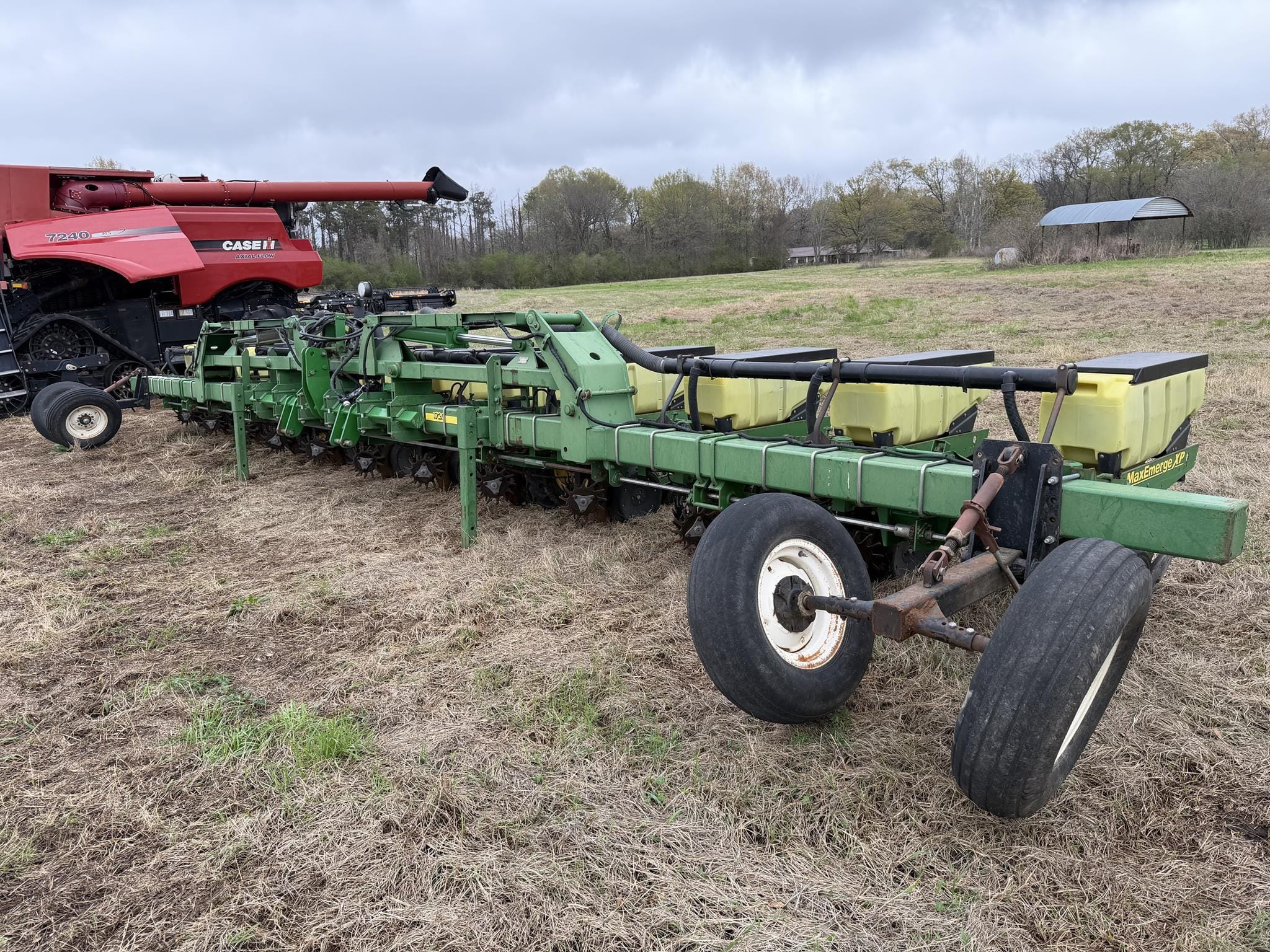 1995 John Deere 7300 Equipment Image0
