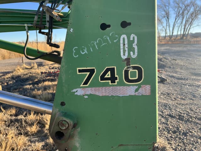 Image of John Deere 740 equipment image 4
