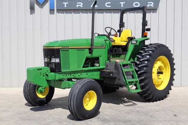 Image of John Deere 7400 equipment image 2