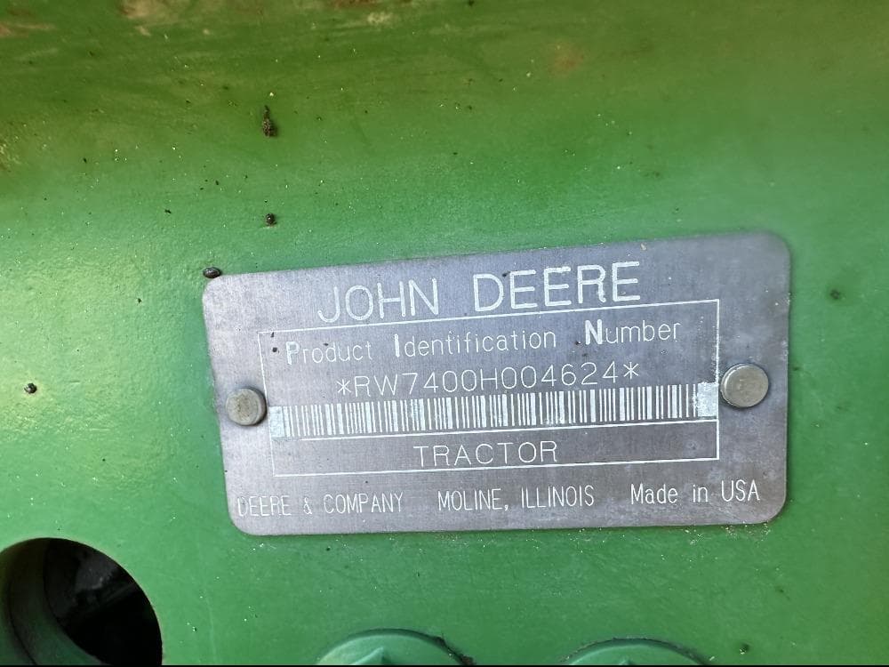 Image of John Deere 7400 Image 1
