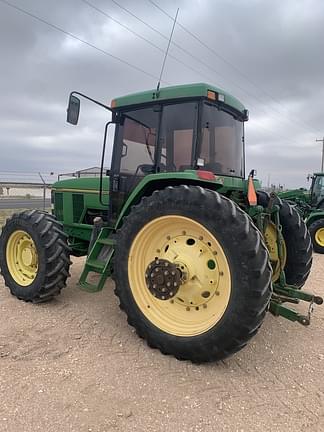 Image of John Deere 7400 equipment image 3