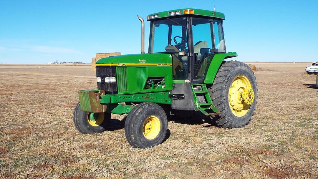 Image of John Deere 7400 Primary image