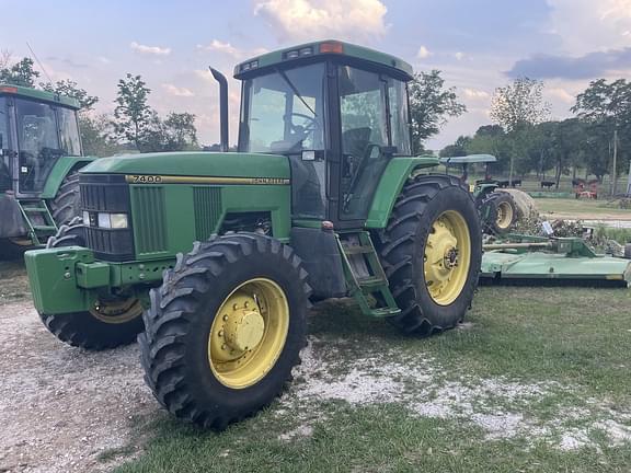 Image of John Deere 7400 Image 1