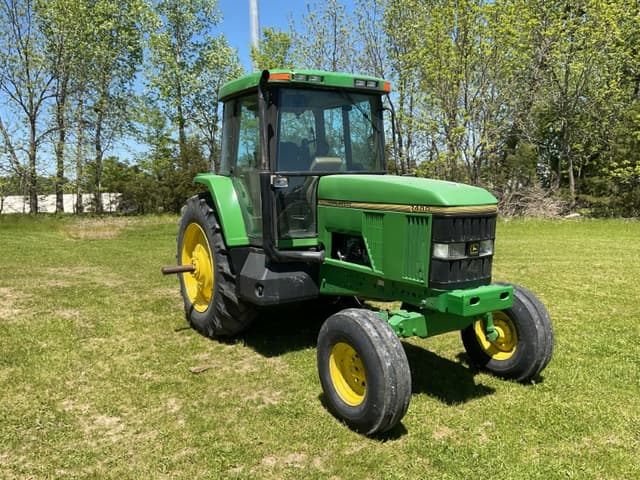 Image of John Deere 7400 equipment image 2