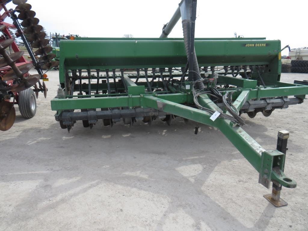 1995 John Deere 750 Equipment Image0