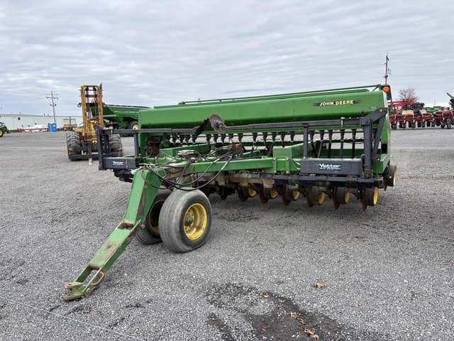 Image of John Deere 750 equipment image 1