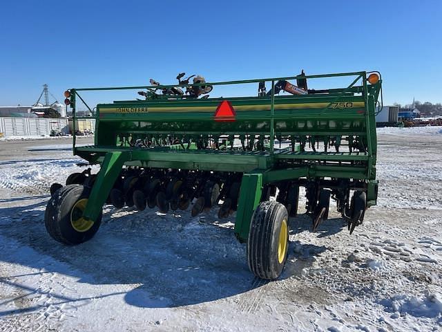 Image of John Deere 750 equipment image 4