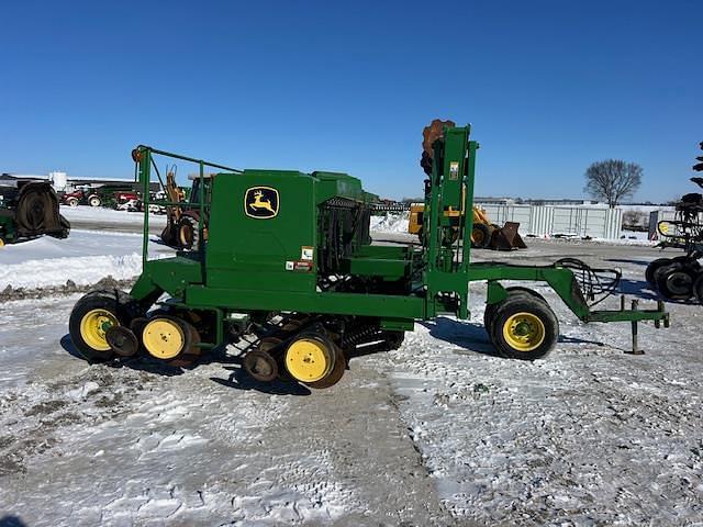 Image of John Deere 750 equipment image 2