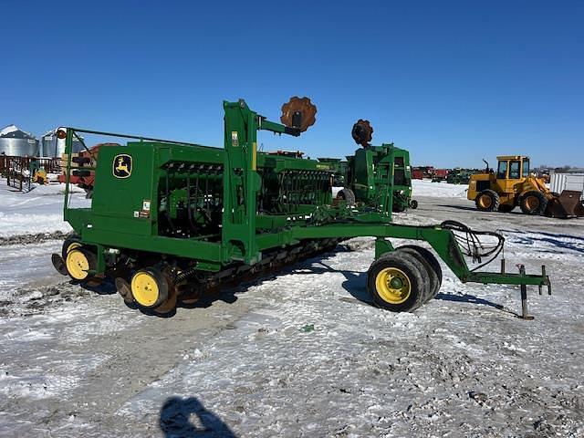 Image of John Deere 750 equipment image 1