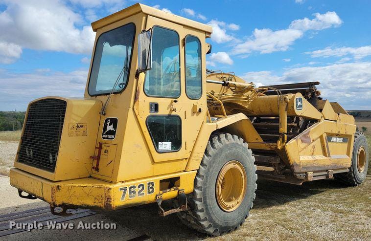 Main image John Deere 762B