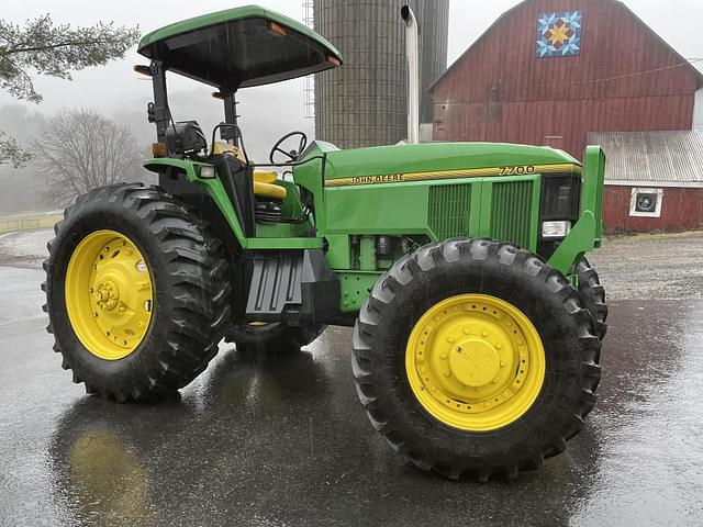 Image of John Deere 7700 equipment image 4