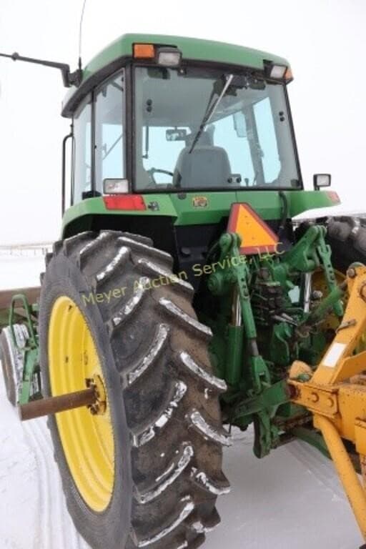 Image of John Deere 7700 equipment image 3