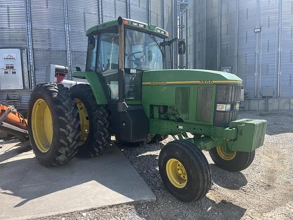 Image of John Deere 7800 equipment image 1