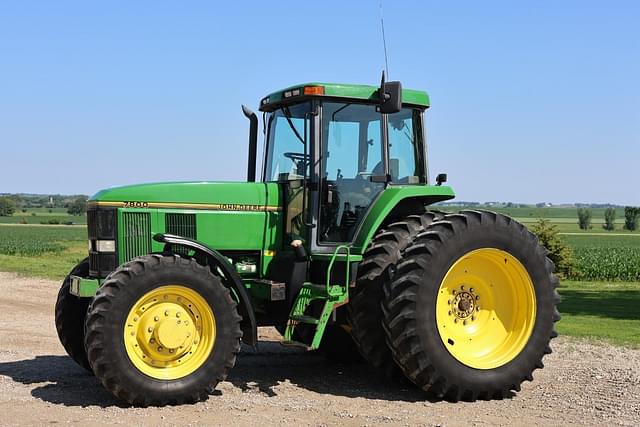 Image of John Deere 7800 equipment image 1
