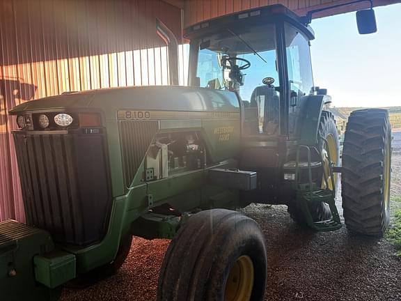 Image of John Deere 8100 equipment image 1