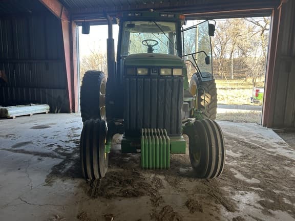 Image of John Deere 8100 equipment image 3