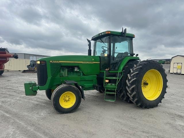 1995 John Deere 8100 Equipment Image0