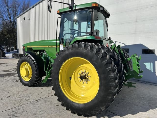 Image of John Deere 8100 equipment image 4