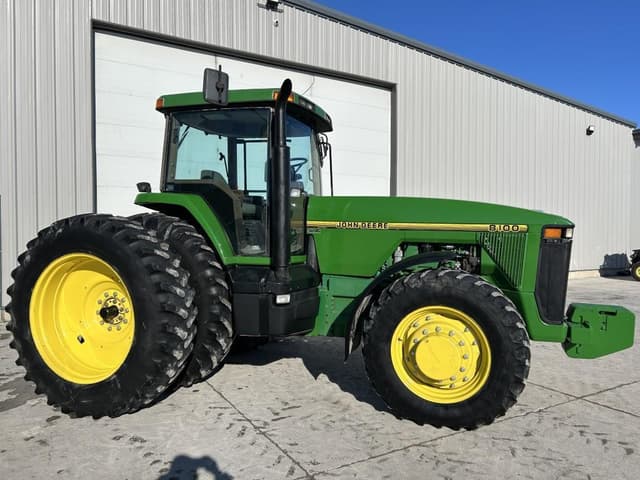 Image of John Deere 8100 equipment image 1
